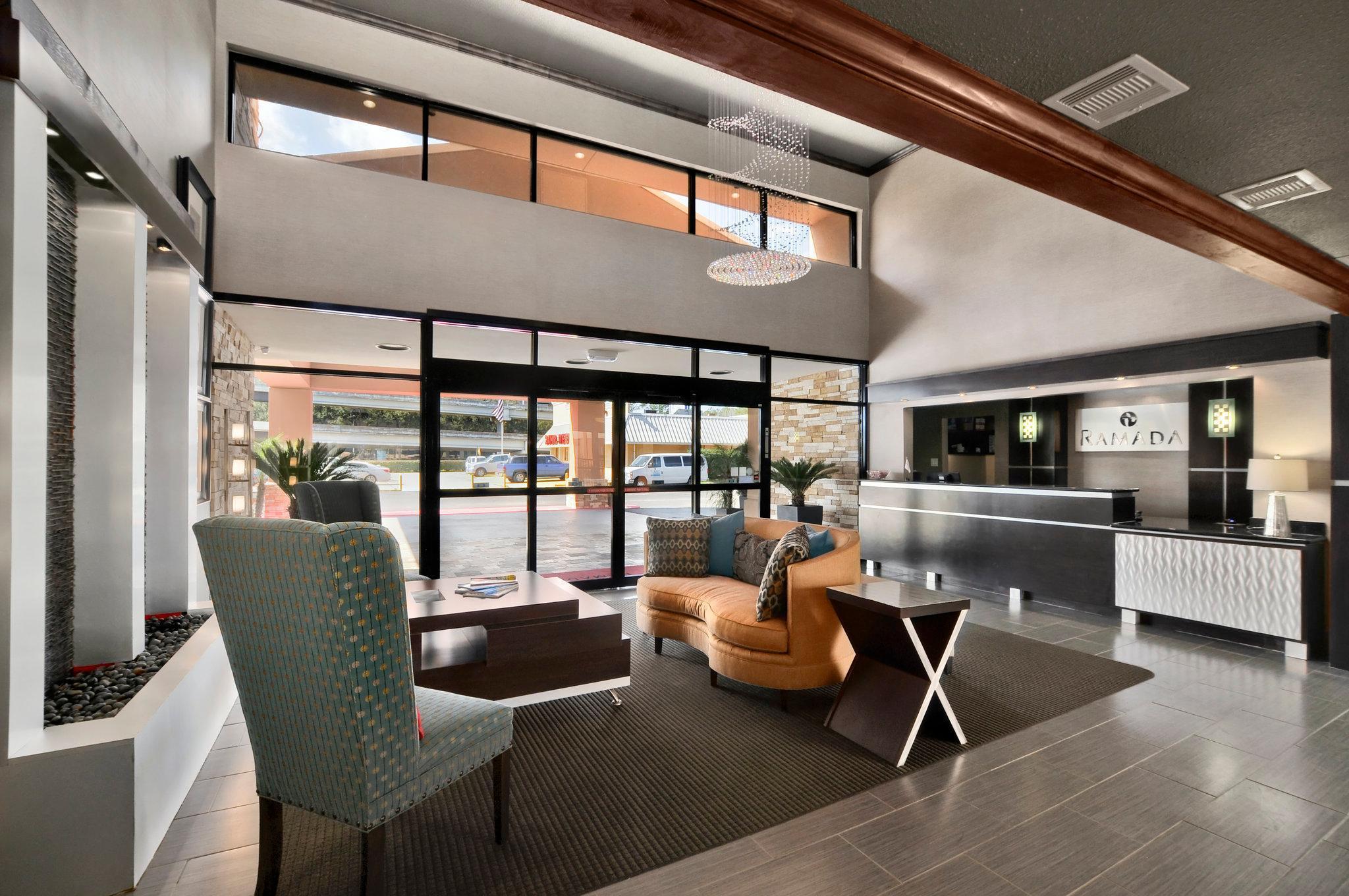 Hotel Ramada By Wyndham Intercontinental Airport South Houston
